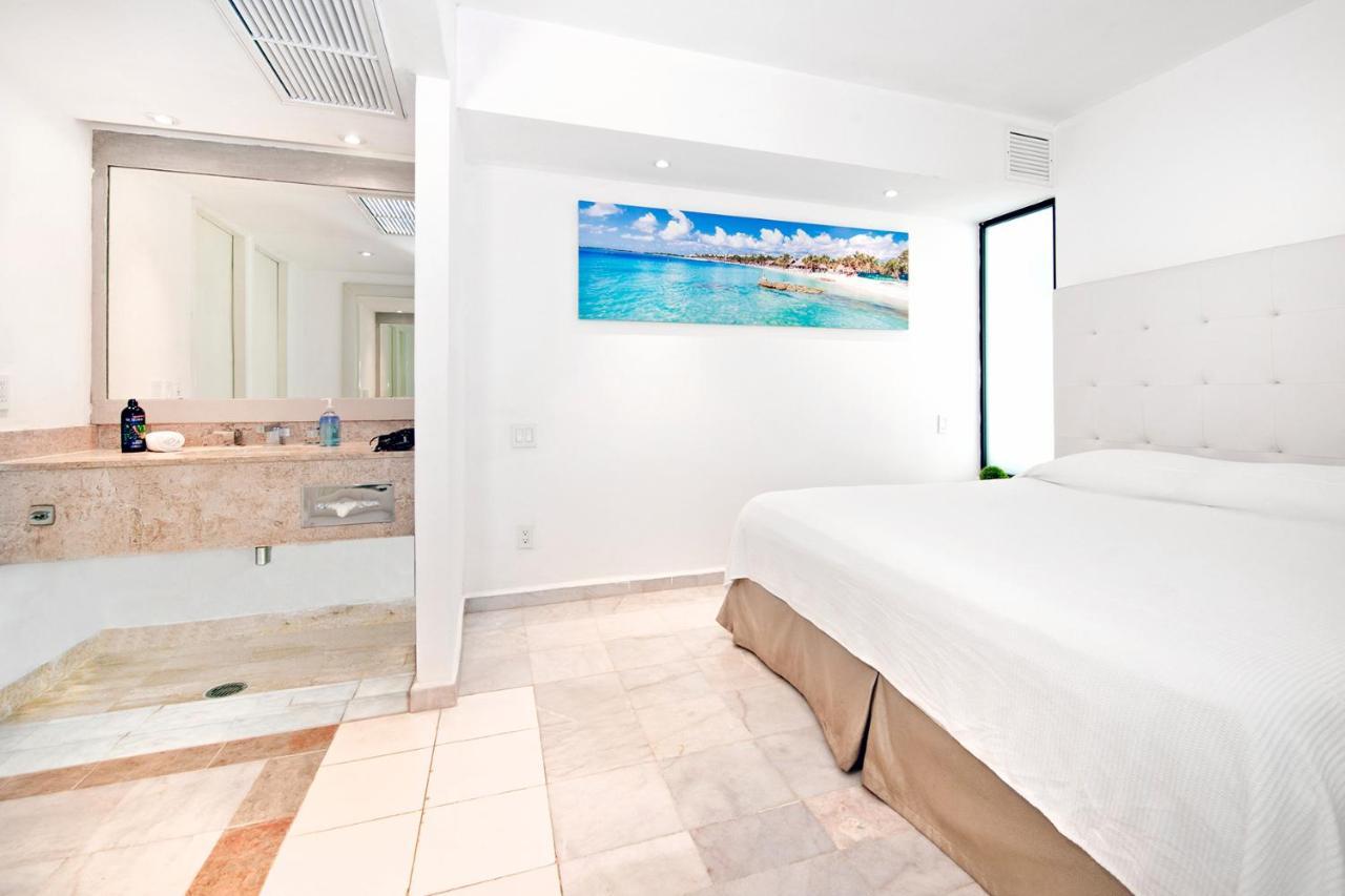 Condos In Prime Cancun Location Plus 3 Pools Экстерьер фото