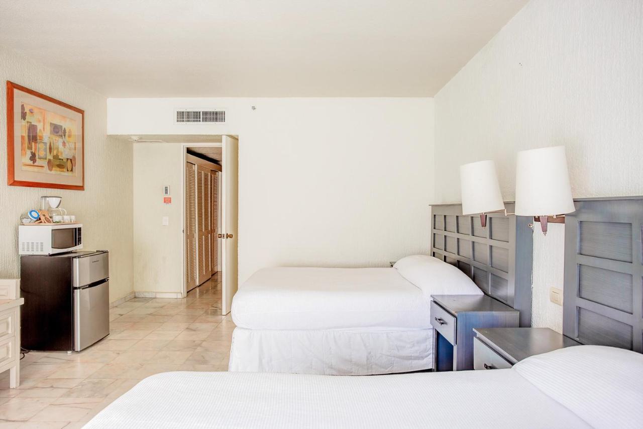 Condos In Prime Cancun Location Plus 3 Pools Экстерьер фото